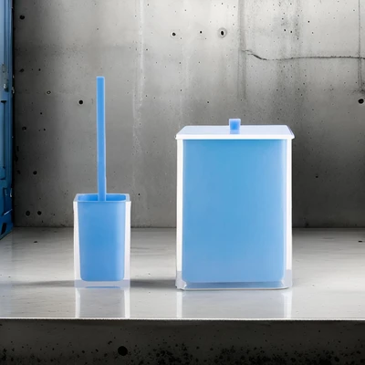 סט פח ומברשת SQUARE בצבע תכלת