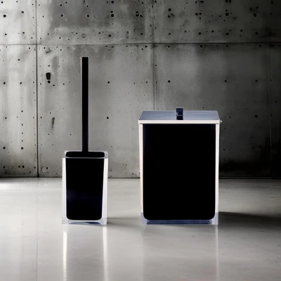 סט פח ומברשת SQUARE בצבע שחור